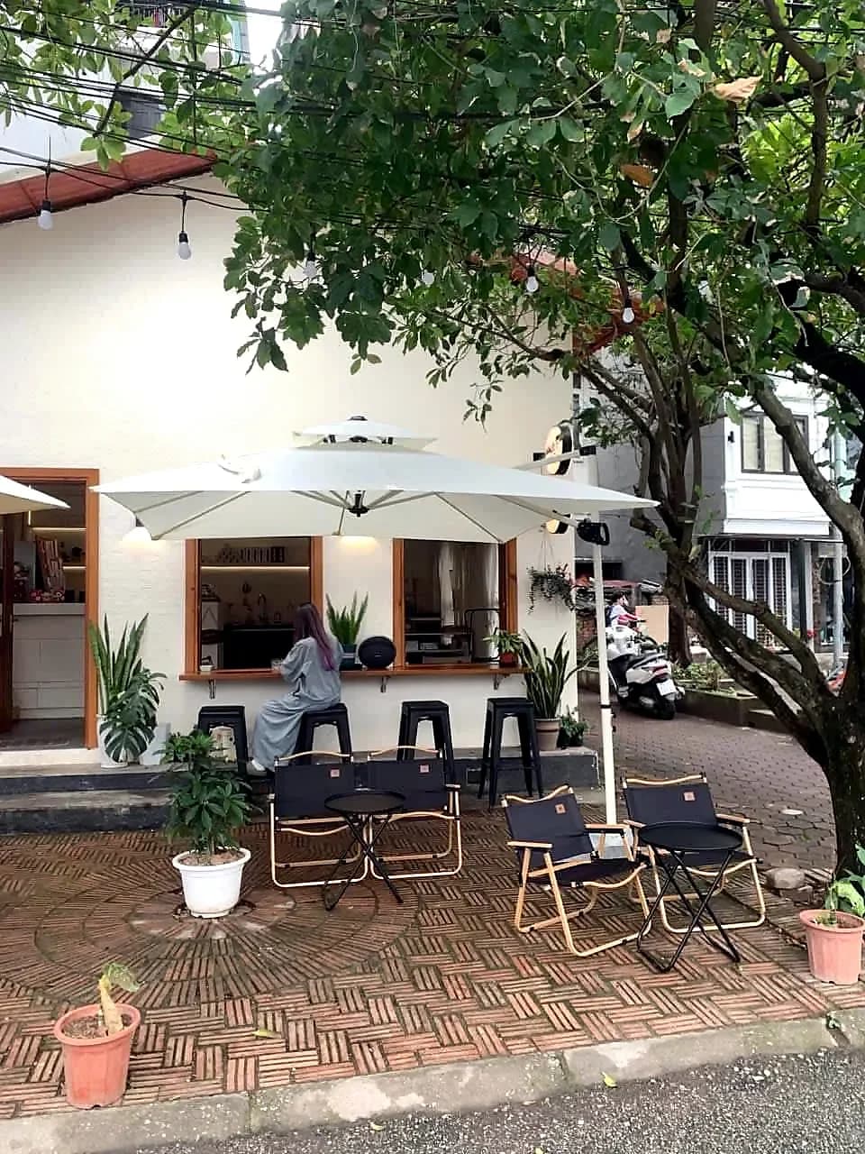 Dù Lệch Tâm Chính Nghiêng 2M5 Khung Sắt Trắng