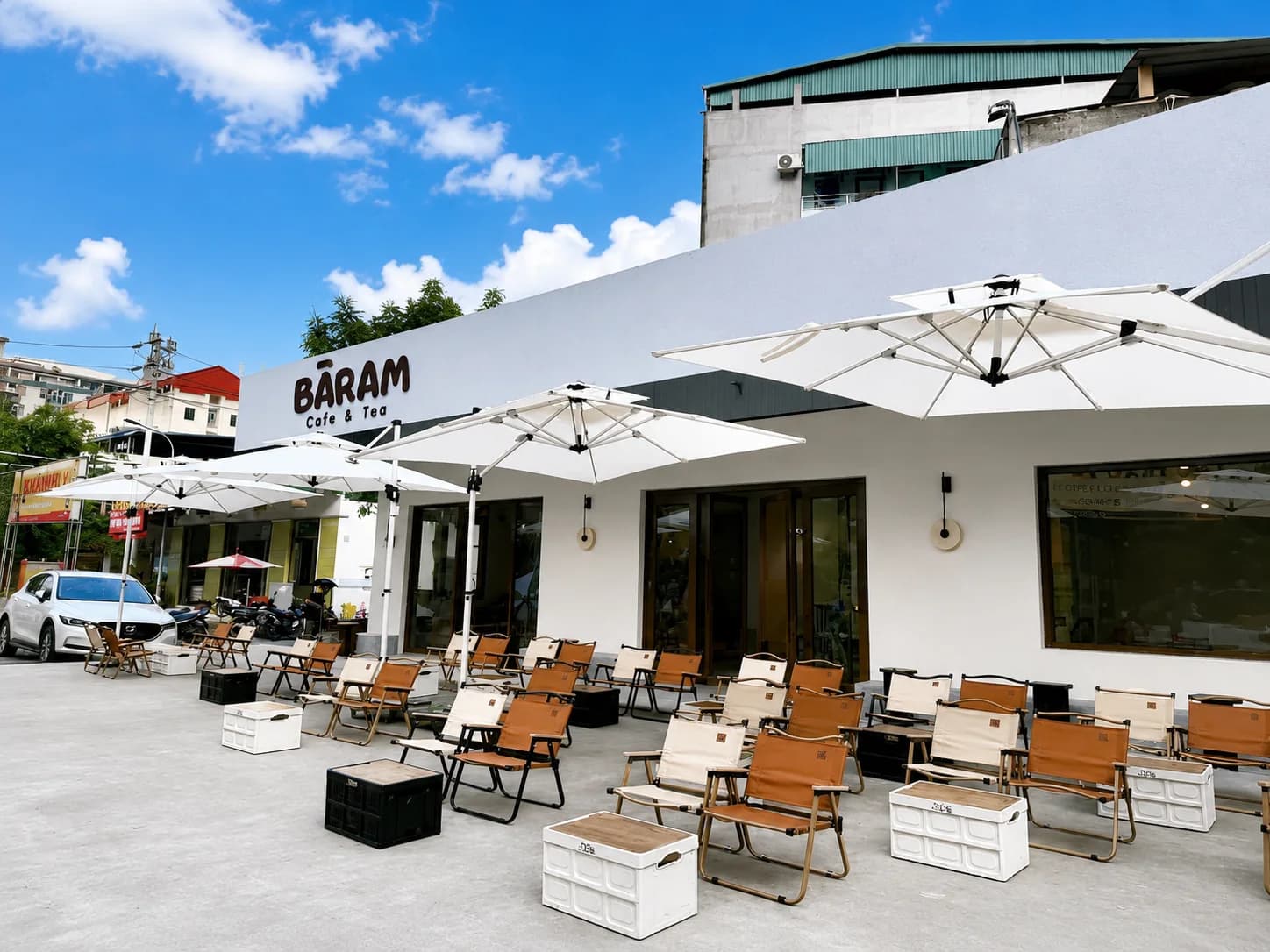 Dù lệch tâm chỉnh nghiêng 2m5 x 2m5 cho Baram Cafe & Tea