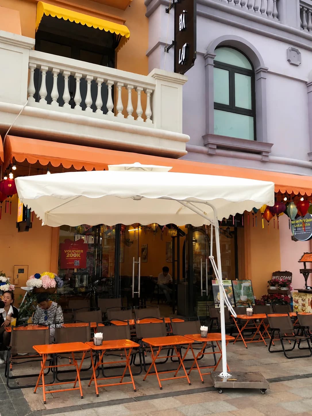 Lắp đặt ô dù cafe tại Ecopark Hưng Yên - ảnh 4